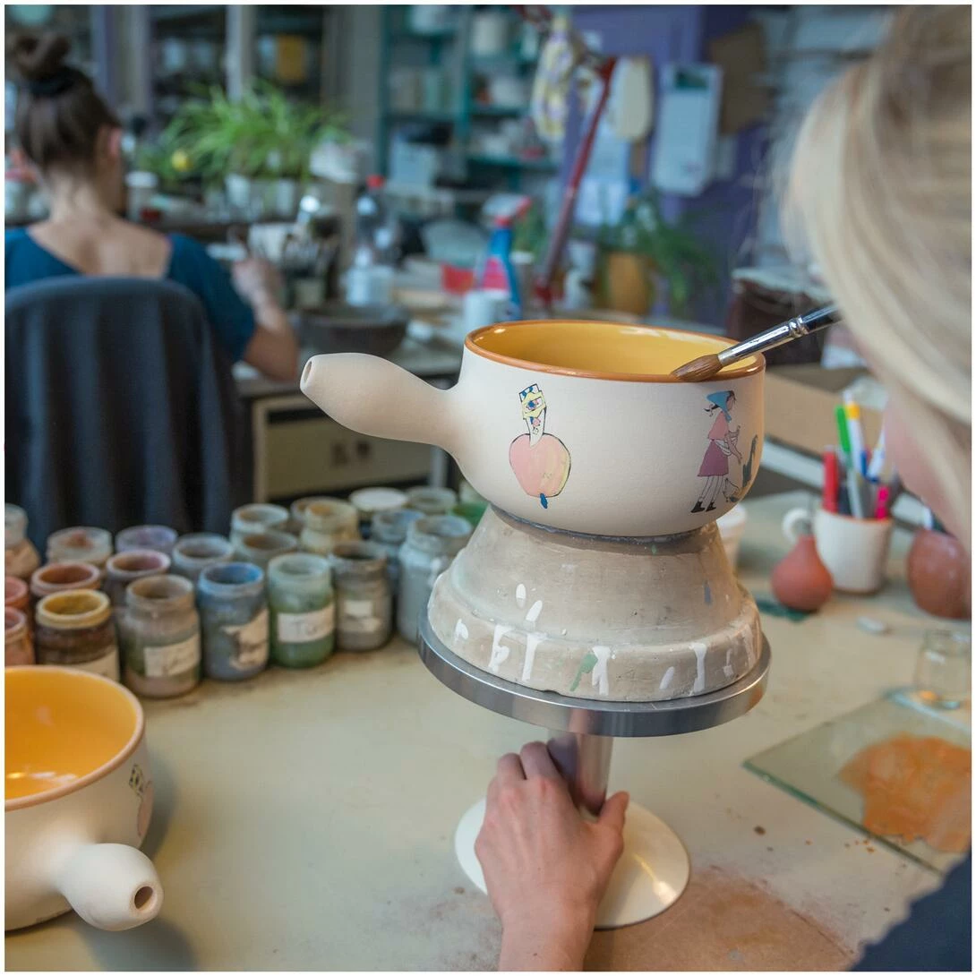 Kuhn Rikon Caquelon Carigiet Ursli Ø 17cm – Bild 4