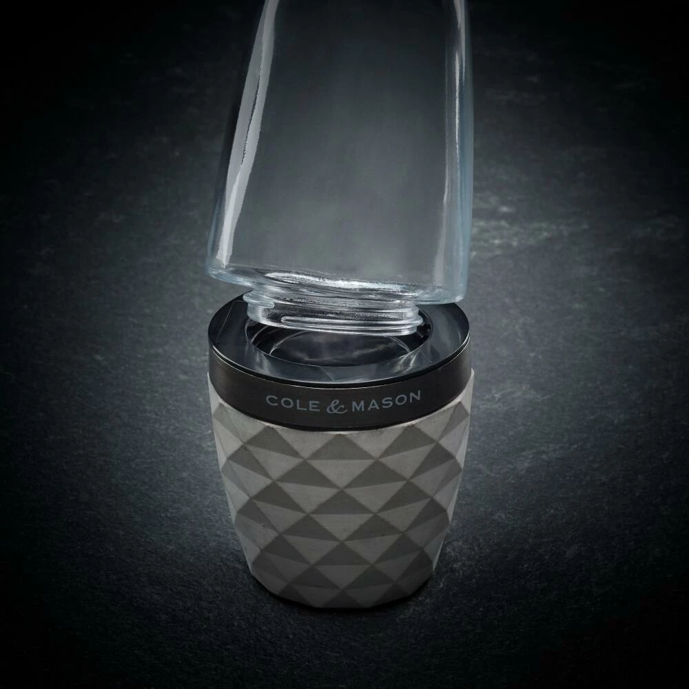 Cole & Mason City Concrete Salz- Und Pfeffermühle Geschenkset, 16 Cm – Bild 6
