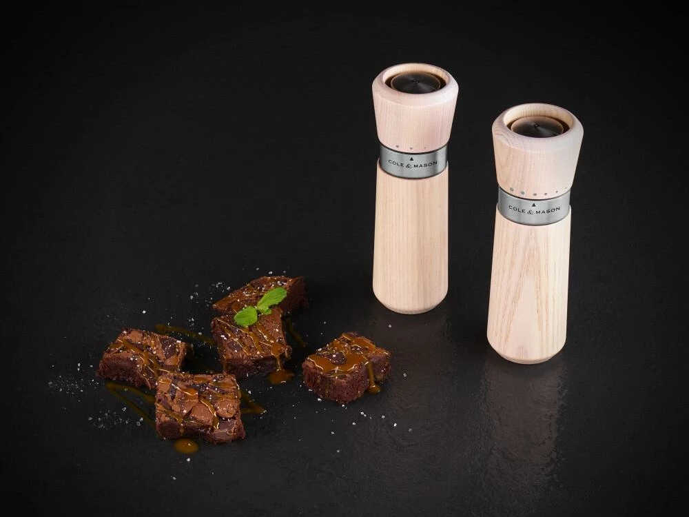 Cole & Mason Lyndhurst Nordic White Salz- Und Pfeffermühle Geschenkset, 18,5 Cm – Bild 7