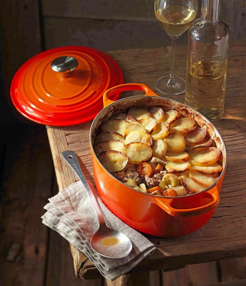 Le Creuset Bräter Signature Oval In Kirschrot – Bild 3