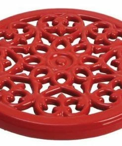 Staub Topfuntersetzer Lilie In Kirschrot